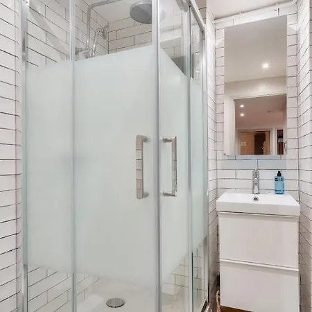 161 - Urban Sublime Luxury Flat In Apartment *