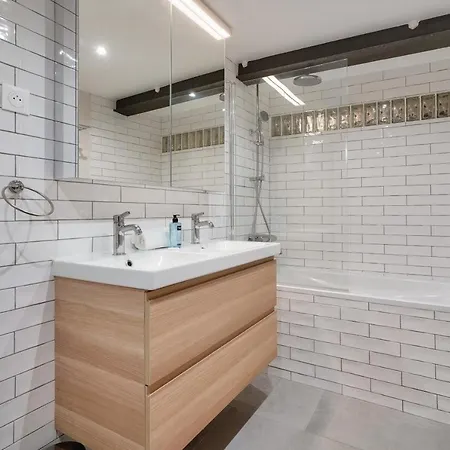 161 - Urban Sublime Luxury Flat In Apartment *